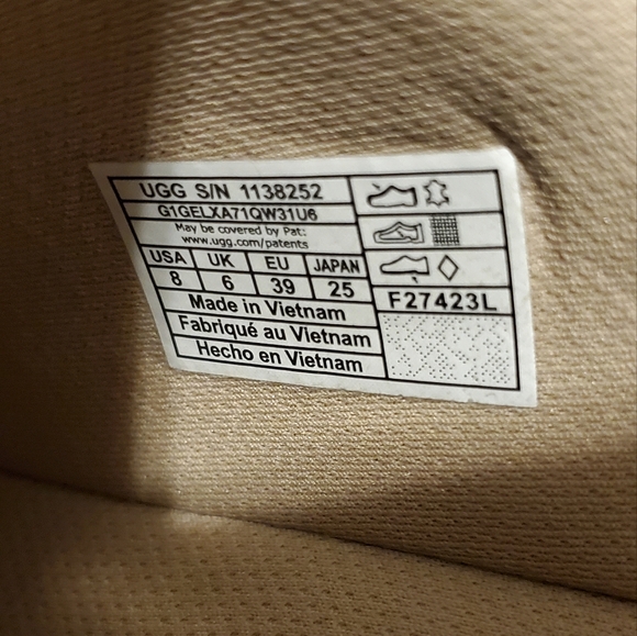 UGG Goldenstar Slingback Clog Flats - Picture 10 of 10